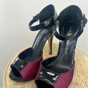 Rock Republic mint condition heels Rock 5” plataform ankle strap size 8.5